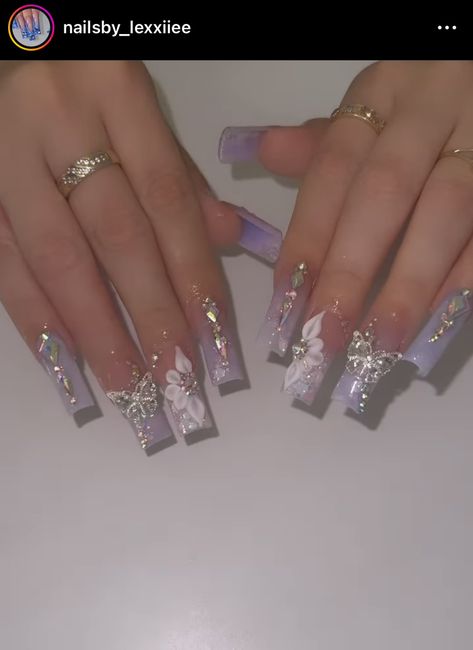 Square Quince Nails, Lilac Bling Nails, Lilac Birthday Nails, Silver Quince Nails, Lilac Quince Nails, Lavender Quince Nails, Lilac Prom Nails, Purple Quinceanera Nails, Lilac And Silver Nails