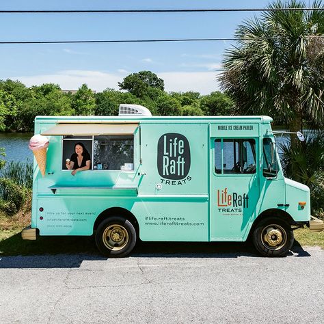 Ice Cream Truck Aesthetic, Ice Cream Truck Design, Boba Truck, Ice Cream Trailer, Ice Cream Lab, Ice Cream Car, Life Raft, Ice Cream Novelties, Ice Cream Trucks