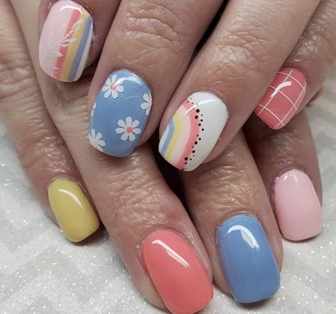 Nails For Daycare Worker, Boho Rainbow Nail Ideas, Summer Nail Inspo Flowers, Kindergarten Teacher Nails, April Nail Art, March Nail Art Designs, Preschool Teacher Nails, Cute Teacher Nails, Short Nails Flower Design