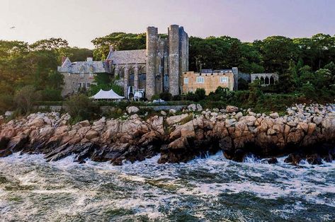 Hammond Castle, Museum Wedding Venues, Massachusetts Wedding Venues, Castle Museum, Boston Wedding Venues, Romantic Wedding Venue, Wedding Venues Indoor, Massachusetts Wedding, Seaside Cottage