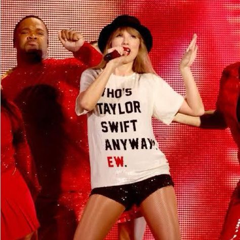 Unisex White Tee Who’s Taylor Swift Anyway? Ew. Taylor Swift T Shirt Taylor Swift 22, Taylor Swift Shirts, Taylor Swift Birthday, All About Taylor Swift, Taylor Swift Funny, Taylor Swift Red, Celebrity Style Red Carpet, Taylor Swift 1989, Taylor Swift Concert