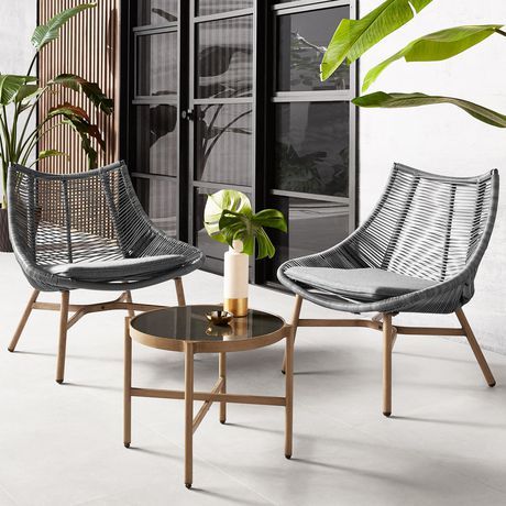 hometrends Skyler Chat Set | Walmart Canada Round Outdoor Rug, Front Porch Furniture, Outdoor Chair Set, Porch Furniture, Glass Side Tables, Balcony Furniture, Stylish Tables, Wicker Chairs, Conversation Set Patio