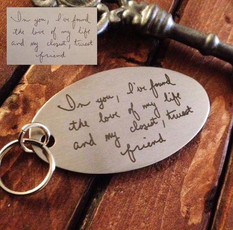 You cant get any more personal than using a loved ones handwriting. Keep their presence near and carry them with you always with a handwritten keychain. Crisp, clean lines, beautifully engraved on a stainless steal oval. Key Chains add charm to everyday life and are perfect to customize for each Keychain For Him, Personalized Key Chain, Jewelry Recycled, Chain Keychain, Handwriting Jewelry, Stamped Spoons, Keepsake Gifts, Calendula Oil, Photo Keychain