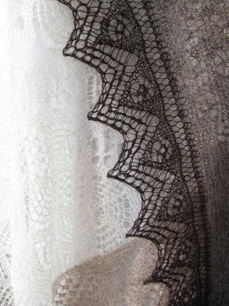 A collection of knitwear with Shetland Lace patterns, especially to get you started. Shetland Lace, Autumn Bouquet, White Shawl, Pumpkin Garland, Hand Knit Shawl, Knitted Shawl, Lace Knitting Patterns, Crochet Pumpkin, Wedding Wraps