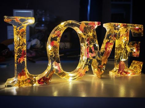 Resin Love Sign With Lights, Light Up Love Sign, Resin Art Canvas, Battery Powered Fairy Lights, Warm White Fairy Lights, White Fairy Lights, White Fairy, Cute Couple Gifts, Dried Rose Petals