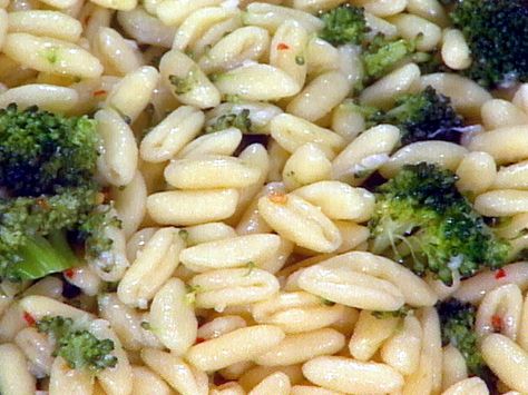 Cavatelli with Sauteed Broccoli and Garlic from FoodNetwork.com  my kids love this too. make it often. top with fresh parm, I boil the pasta in chicken broth Cavatelli And Broccoli, Cavatelli Recipe, Broccoli And Garlic, Pasta And Broccoli, Sauteed Broccoli, Broccoli Rabe Recipe, Quick Pasta Sauce, Garlic Recipe, Quick Pasta