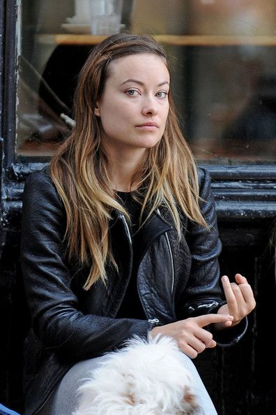 olivia wilde no makeup Olivia Wilde Makeup, Olivia Wilde Hair, Hair 2022, American Model, Facial Plastic, Female Celebrities, No Makeup, Olivia Wilde, Los Angeles County