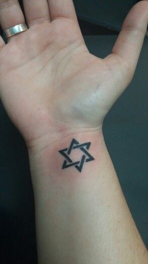 Star of david tattoo Magen David Tattoo, Jewish Star Tattoo, Star Of David Tattoo, Keyhole Tattoo, Jewish Tattoo, Personal Tattoos, Eye Tattoo Meaning, Tattoo Sketchbook, David Tattoo