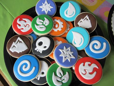 Skylanders Elements Sugar Cookies.......OMG I NEED these for Nick's bday! Skylanders Cake, Skylanders Birthday Party, Skylanders Birthday, Skylanders Party, Slumber Party Games, Turtle Birthday, Carnival Birthday Parties, Skylanders, 6th Birthday Parties