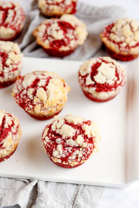 Red Velvet Cream Cheese Muffins Red Velvet Muffins, Cream Cheese Muffins, Muffin Bread, Velvet Cream, Cheese Muffins, Muffin Mix, Baked Goodies, Snack Cake, Breakfast Foods