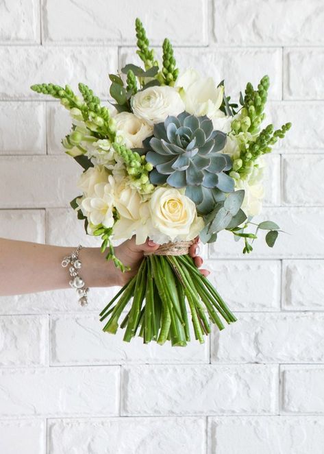 Succulent bouquet with white roses    #wedding #flowers #bouquet #bridalbouquet #weddingflowers #succulents #succulent Succulent Bouquet Diy, Prom Bouquet, Succulent Bouquet Wedding, Blue Succulents, Succulent Bouquet, Prom Flowers, Hand Bouquet, Diy Wedding Bouquet, Succulent Wedding