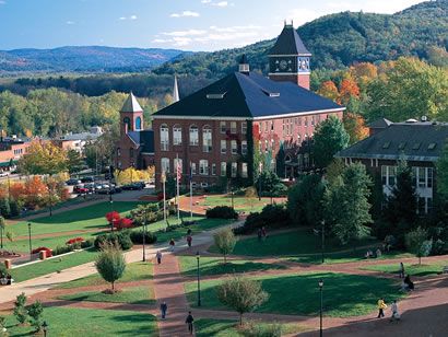 20 Things That Will Make You Love Plymouth State University University Quote, Lincoln New Hampshire, Colby College, Plymouth University, Student Exchange, University Of New Hampshire, University Dorms, High School Activities, College Living