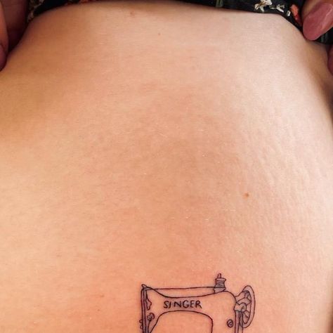 Competition Winner, Single Needle Tattoo, Singer Sewing Machine, Singer Sewing, Fine Line Tattoos, Sewing Machine, The Cutest, Retro Vintage, Super Cute