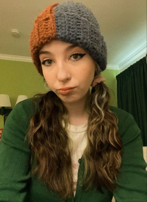 Pigtails With Beanie, Beanie Hairstyles Long, Beanie And Braids, Brown Hair Pigtails, Short Pigtails, Hairstyle Pigtails, Beanie Hairstyles, Hair Pigtails, Camp Hair