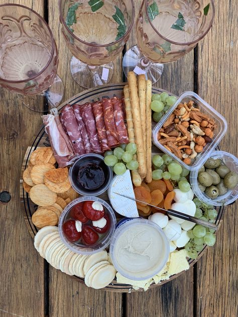 Camping Cheese Board, Picky Bits, Camp Food, Cabin Trip, Meat Platter, Family Cabin, Cheese Platter, Cheese Platters, Camping Food