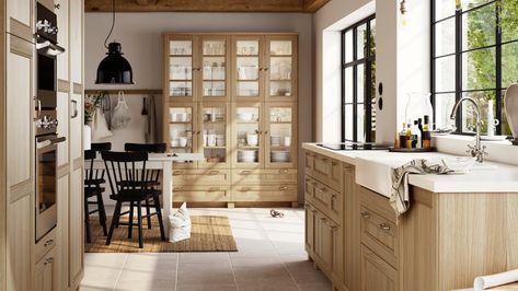 Find out about VEDHAMN oak kitchen fronts - IKEA Ikea Metod Kitchen, Ikea Kitchen Planner, Corner Base Cabinet, Kitchen Appliances Design, Kitchen Planner, Veneer Panels, Appliances Design, Shaker Style Kitchens, Glass Panel Door