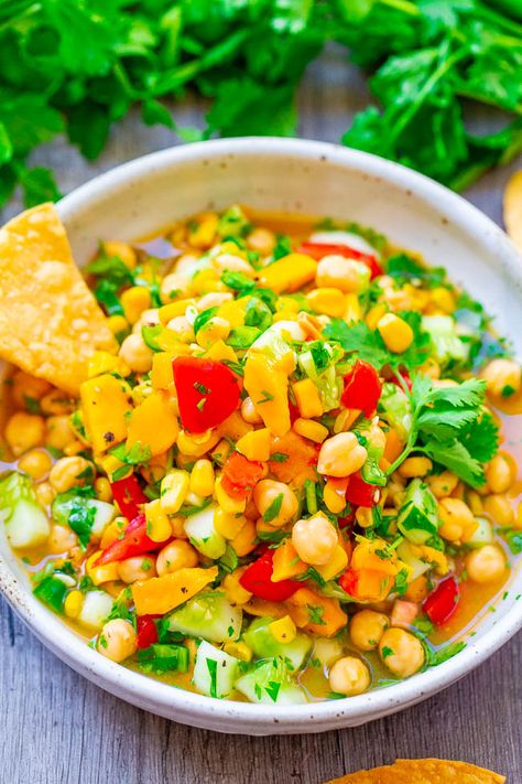 Mango Chickpea Salad – An EASY salad that’s ready in 5 minutes, HEALTHY, and full of Mexican-inspired flavors!! Great as a meatless lunch, dinner side dish, or for picnics and potlucks!! Meatless Lunch, Pollo Teriyaki, Averie Cooks, Corn Salad Recipes, Dinner Side, Easy Salad, Mango Recipes, Mango Salad, Dinner Side Dishes