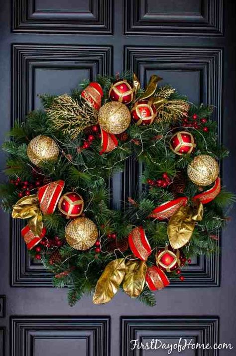 Red and gold Christmas front door wreath DIY #redgoldchristmaswreath #redgoldholidayporch #firstdayofhome Red And Gold Theme, Christmas Mantel Garland, Front Door Wreaths Diy, Ideas Decoracion Navidad, Mantel Garland, Tree Decoration Ideas, Red Gold Christmas, Red And Gold Christmas, Gold Christmas Tree Decorations