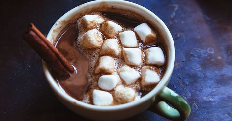 The classic, now made better. The warm spices of cinnamon and nutmeg screams "tis the season!" Cinnamon Hot Chocolate, Best Hot Chocolate Recipes, Ice Cream Drinks, Food Experiments, Homemade Liquor, Winter Drink, Hot Chocolate Gifts, Diy Food Gifts, Homemade Food Gifts