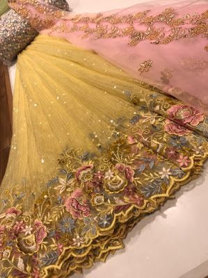 Organza Half Saree, Wedding Dress Lehenga, Dress Lehenga, Lehenga Dupatta, Half Saree Lehenga, Organza Lehenga, Saree Floral, Fashionable Saree Blouse Designs, Blouse Back Neck Designs