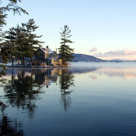 15 Best Things to Do in New Hampshire, From Mountain Hikes to Beachside Pizza | Condé Nast Traveler Canobie Lake Park, Sky Lake, Lake Winnipesaukee, Scenic Railroads, Conde Nast Traveler, Lake George, Mountain Resort, Mountain Hiking, Beautiful Lakes