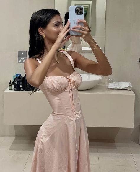 Corset Summer, Selena Dresses, House Of Cb Dresses, Exquisite Gowns, Flirty Dresses, House Of Cb, Pink Outfit, Dream Dress, Minimalist Fashion