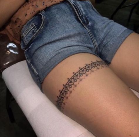 Lace Thigh Tattoos, Thigh Garter Tattoo, Thigh Band Tattoo, Leg Band Tattoos, Upper Thigh Tattoos, Black Line Tattoo, Garter Tattoo, Cuff Tattoo, Rib Tattoos For Women