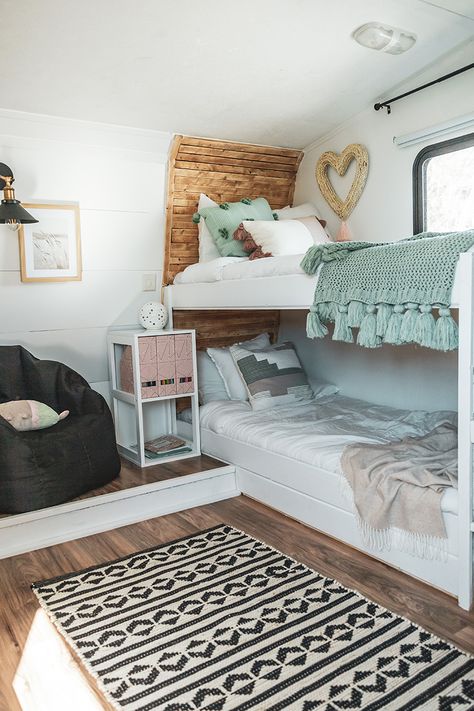 Peek inside this family-friendly Toy Hauler remodel with an earthy, modern interior / Photo and Renovation from @thelincolntribe #rvrenovation #renovatedrv #fifthwheel #toyhauler #campermakeover #designvibes #glamper #glamping #rvremodel #rvinspiration #rvdecorideas #glamping #camperremodel #modernrv #moderncamper #terracotta #earthymodern #tinyhome #moderndesert #earthyinterior Toy Hauler Remodel, Earthy Modern, Rv Interior Remodel, Camper Trailer Remodel, Airstream Renovation, Diy Camper Remodel, Rv Homes, Rv Makeover, Rv Renovations