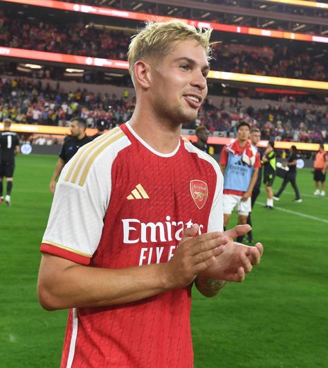 Emile Smith Rowe, Smith Rowe, Arsenal Wallpapers, Fake Money, 14th Birthday, Arsenal Fc, Smash Cake, Arsenal, Soccer