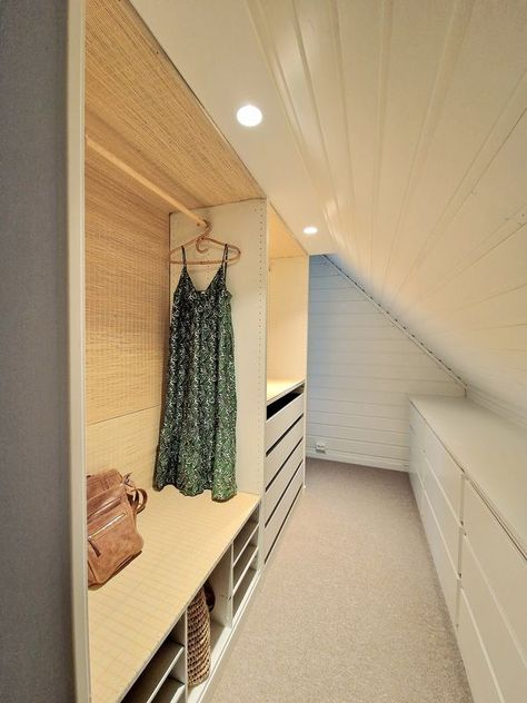 Beautiful House Images, Ikea Dressers, Small Walk In Closet, House Images, Ikea Wardrobe, Ikea Dresser, Beautiful House, Closet Designs, Closet Bedroom