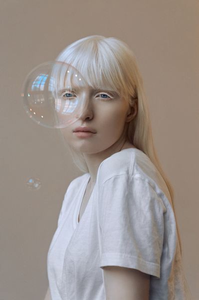 Albino Aesthetic, Nastya Zhidkova, Blond Hairs, Bubbles Photography, Last Unicorn, The Last Unicorn, Blowing Bubbles, Drawing Stuff, Soap Bubbles