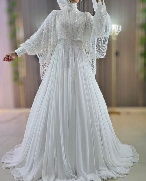 Hijab Wedding Gown, Simple Muslim Wedding Dress, Islamic Wedding Dresses, Dentelle Dress, Muslim Wedding Dress Hijab Bride, Gown Models, Islamic Wedding Dress, Hijabi Gowns, Muslim Wedding Gown