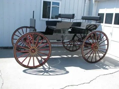 Buckboard Wagons- You can still purchase an Amish full size or scaled version buckboard wagon for work or display. - HubPages Buckboard Wagon Plans, Buckboard Wagons, Buggy Bench, Power Wagon For Sale, Antique Wagon, Make A Mobile, Cottage Crafts, Northern Indiana, Types Of Horses