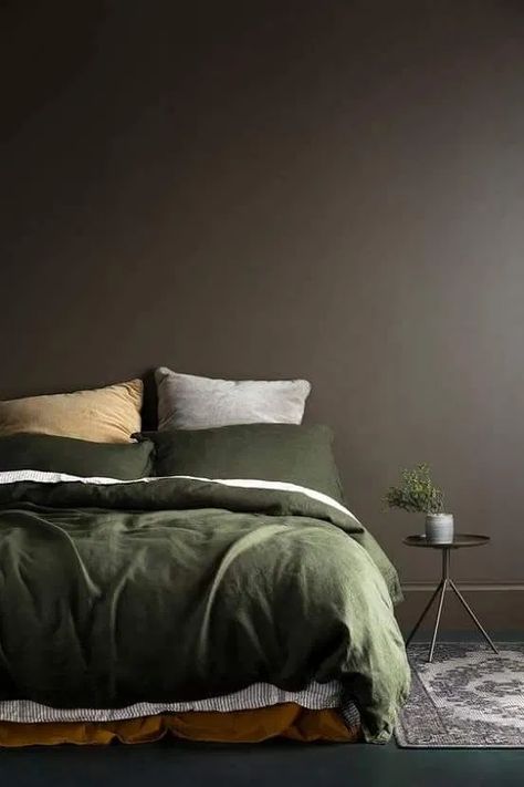 Beautiful Bedroom Designs, Apartment Vibes, Sala Grande, Decor Ikea, Green Walls, Grey Bedroom, Green Bedding, Bedroom Color Schemes, Gray Bedroom