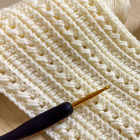 Post from Massive Crochet Massive Crochet, Fast Crochet, Crochet Stitches, Baby Blanket, Crochet Patterns, Crochet, Pattern, Quick Saves