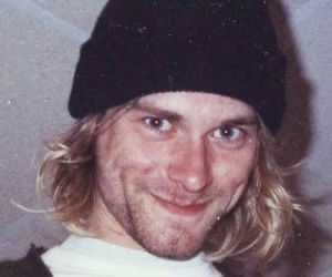 Funny Nirvana, Nirvana Pictures, Curco Vein, Where Did You Sleep Last Night, Kurt Cobain Photos, Kurt And Courtney, Donald Cobain, Krist Novoselić, Dark Aesthetics