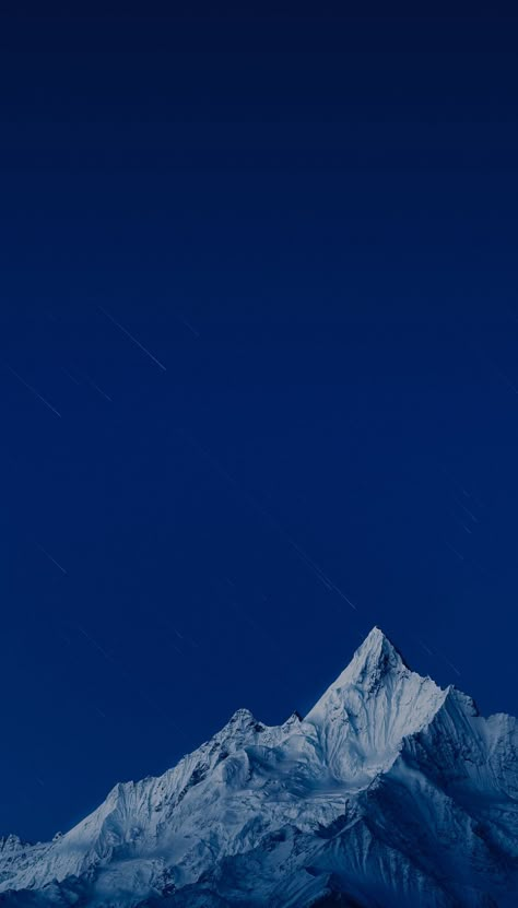 Blue Aesthetic Mountains, Aesthetic Minimalist Blue, Ipad Wallpaper Aesthetic Minimalist, Mountain Wallpaper Iphone, Iphone Wallpaper Mountains, Backlight Photography, Wallpaper Iphone Hd, Ipad Wallpaper Aesthetic, Aesthetic Mountains