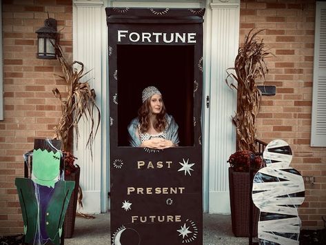 DIY Fortune Telling Booth Diy Zoltar Booth, Fortune Teller Props Diy, Fortune Teller Booth Diy, Diy Fortune Teller Booth, Fortune Telling Booth, Fortune Teller Booth, Fortune Teller Sign Diy, Halloween Fortune Teller Booth, Fortune Teller Wagon