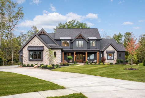 The Woodford - Wieland Builders Cozy Two Story House, Houses Inspiration Exterior, Best House Ideas, Becki Owens Exterior, Custom Farmhouse Plans, Modern House Inspo Exterior, Farm Style Homes Exterior, Unique House Plans Modern, Charcoal Siding House Exterior