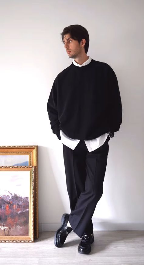 Shirt Under Sweater Outfit, Boys Aesthetic Outfits, Japanese Minimalist Fashion, Black Sweater Outfit, Boys School Outfits, Sweater Outfits Men, Minimalist Fashion Men, Shirt Hacks, Turtleneck Outfit