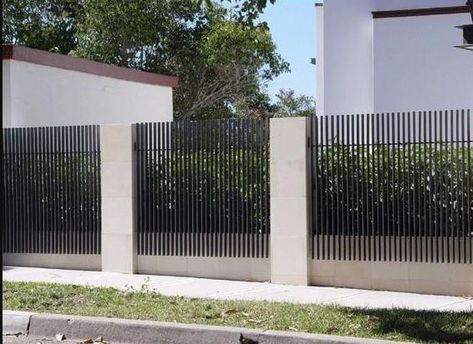 Fence Steel Design, Steel Fencing Ideas, Front Fence Lighting, Concrete And Metal Fence, Stone And Metal Fence, Modern Iron Fence, Vertical Fence Ideas Modern, Pool Boundary Fence Ideas, Modern Front Fence Design