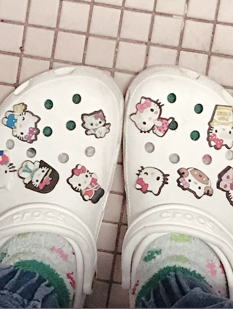 Hello kitty, Hello kitty aesthetic, Hello kitty Kawaii, Hello kitty crocs, Kawaii crocs, Crocs inspiration, cute crocs, cute crocs inspiration, crocs, Sanrio, kawaii, tokidoki, kawaii inspiration, cute inspiration White Crocs Hello Kitty, Hello Kitty Jibbitz, White Croc Outfits, White Crocs Jibbitz Ideas, Croc Outfit Ideas, Sanrio Crocs, Cute Crocs Shoes, Croc Jibbitz Ideas, Hello Kitty Crocs