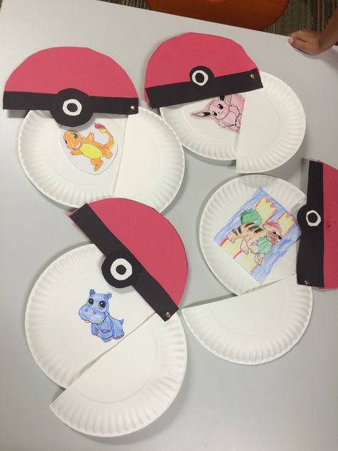 Pokemon Themed Activities, Pokemon Art And Craft, Pokemon Club Ideas, Pokemon School Activities, Easy Pokemon Crafts, Pokemon Arts And Crafts, Video Game Crafts For Kids, Pokeball Craft, Pokemon Activities For Kids