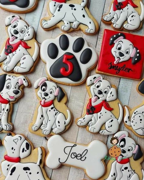 Cookies decor inspo, cute cookies decorating, cute birthday cookies, 1st birthday cookies, cookies decor ideas, cookies decorating ideas, kids cookies decor ideas, Disney cookies decor ideas Dalmatian Cookies Decorated, Cute Birthday Cookies, Animal Crackers Recipe, 1st Birthday Cookies, Movie Cakes, Decorate Cookies, Baby First Birthday Cake, Disney Cookies, Cookie Decorating Party