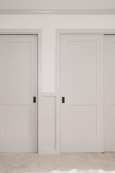 Edgecomb Gray Interior Doors, Interior Doors Off White, Plain Doors Interior, Interior Door Colour Ideas, Picture Frame Door Trim, Contrast Doors Interior, Agreeable Gray Trim And Doors, Repose Gray Trim, Simple Door Trim