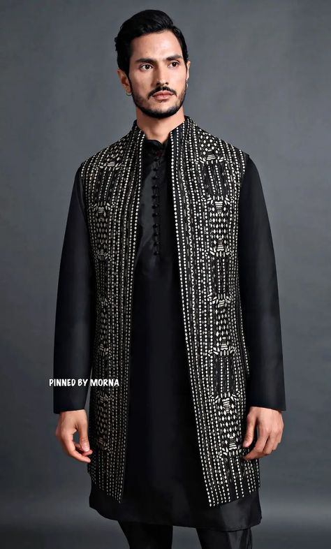 Raghavendra Rathore - India 🇮🇳 Raghavendra Rathore, Sherwani For Men Wedding, Sherwani For Men, India Dress, Dress Suits For Men, Men’s Suits, Mens Formal, Outfits Men, Groom Dress