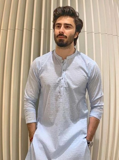 Nabeel Zuberi is handsome and good looking pakistani actor is appearing in Drama serial Dil Ruba opposite gorgeous Hania Amir. Nabeel Zuberi, Traditional Indian Mens Clothing, Pakistani Kurta Designs, Man Dress Design, Gents Shirts, Boys Kurta Design, Pakistani Kurta, Wedding Kurta For Men, Groom Dress Men