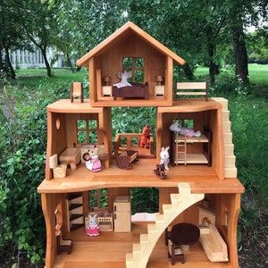 Red Wood Furniture, Waldorf Dollhouse, Birthday Niece, Wood Dollhouse, Dollhouse Christmas, Doll House Plans, Handmade Birthday Gifts, Niece Gifts, Eco Toys