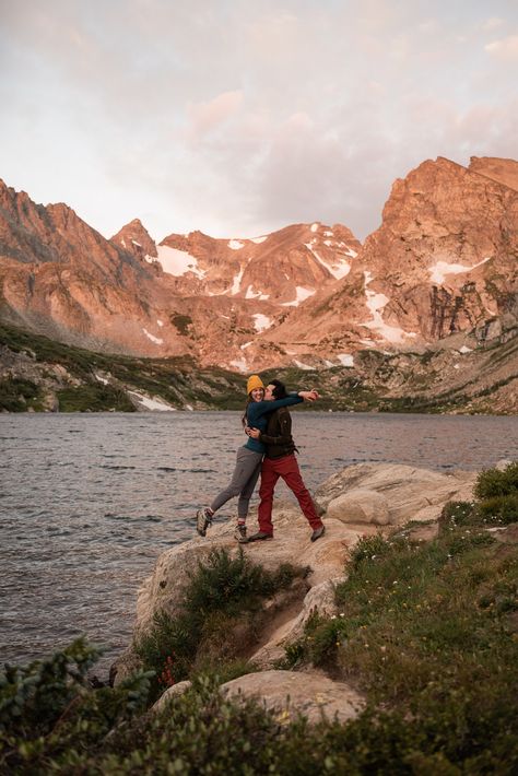 Sunrise Hiking Engagement at 11,000' Hiking Engagement, Colorado Wedding, Elopement Photographer, Colorado, Hiking, Lake, Photographer