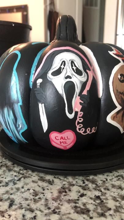 Halloween Painting On Pumpkin, Halloween Spooky Painting Ideas, Scream Face Pumpkin Painting, Pumpkin Painting Ideas Creative Hard, Pumpkin Painting Ideas Horror Movie, Cool Things To Paint On A Pumpkin, Michael Myers Painted Pumpkin, Horror Painted Pumpkin, Scary Punkin Painting